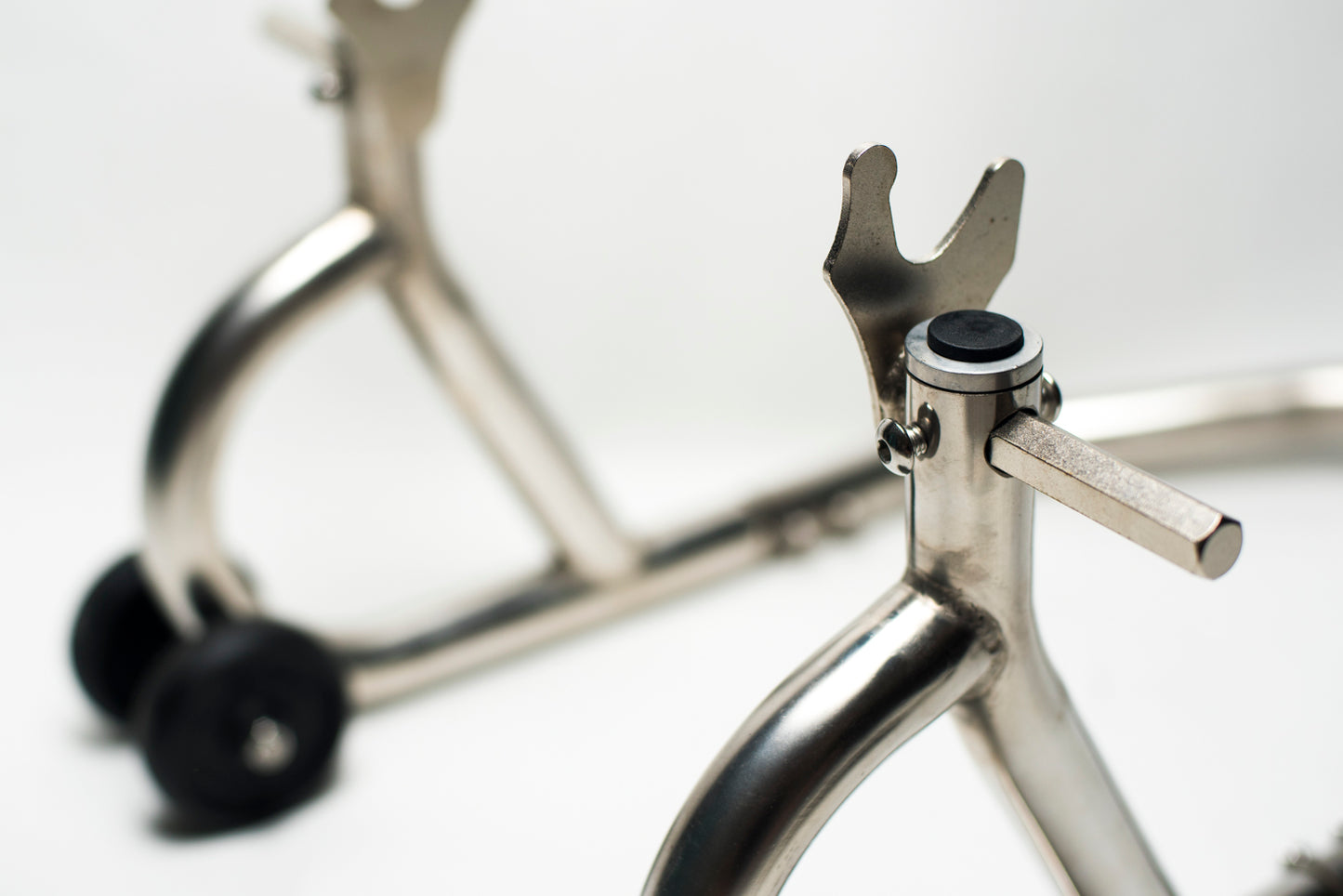 Full-Rev Rear Stand